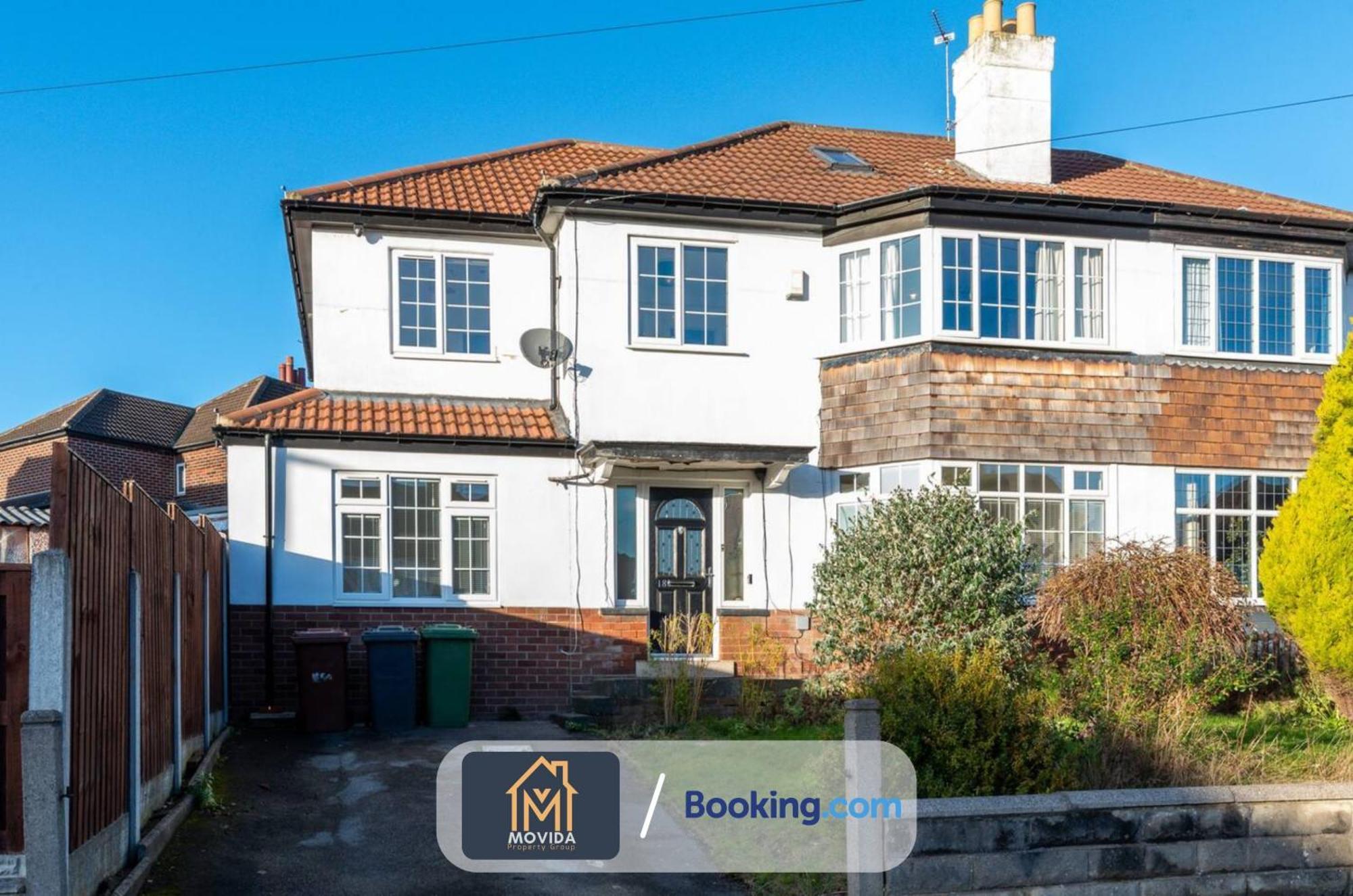 Movida Modern: 6-Bedroom House with Games Room Leeds  Exterior photo
